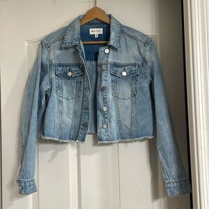 BP Claudia Sulewski Women’s Cropped Raw Hem Light Wash Jean Jacket Size Smalll